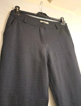 Pantaloni comodi  taglia L