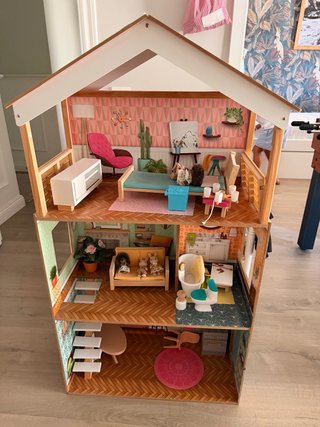 Casa de muñecas KidKraft urge vender