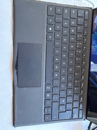 Microsoft Surface Pro 6 i7 16GB 512GB + Teclado +