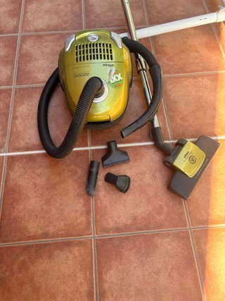 Aspirador Ufesa Parquet 2200W