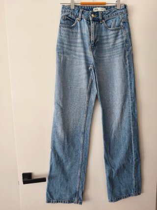 Pantalón vaquero Zara azul