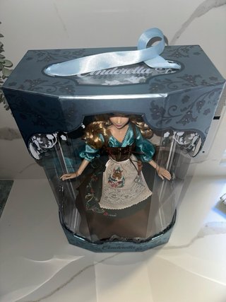 Muñeca Cenicienta Edición Limitada Disney