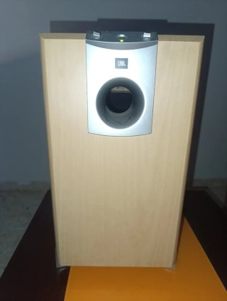 Subwoofer JBL Beige/Plata