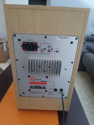Subwoofer JBL Beige/Plata