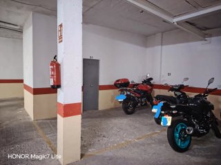 Plaza de garaje y trastero
