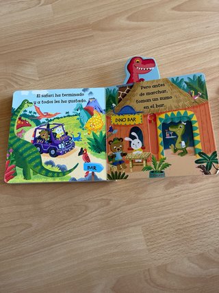 Osito Tito. Safari de dinosaurios