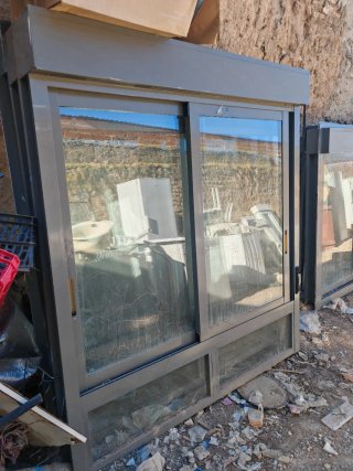 Ventana aluminio corredera 175x147