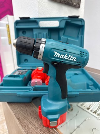 Taladro A Bateria Makita 6270d 3 Baterias