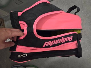 Paletero Bullpadel Negro y Rosa