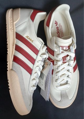 Zapatillas Adidas Jeans Blancas y Rojas