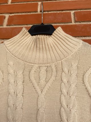 Vestido de punto trenzado beige