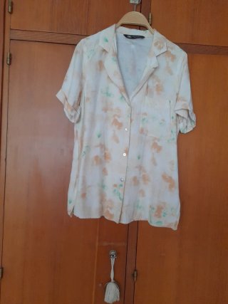 Camisa Zara manga corta estampada