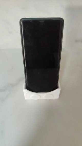 Soporte móvil amplificador de sonido