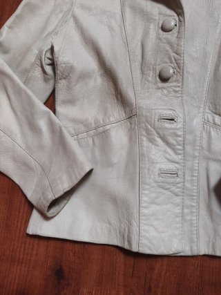 Americana de piel retro beige