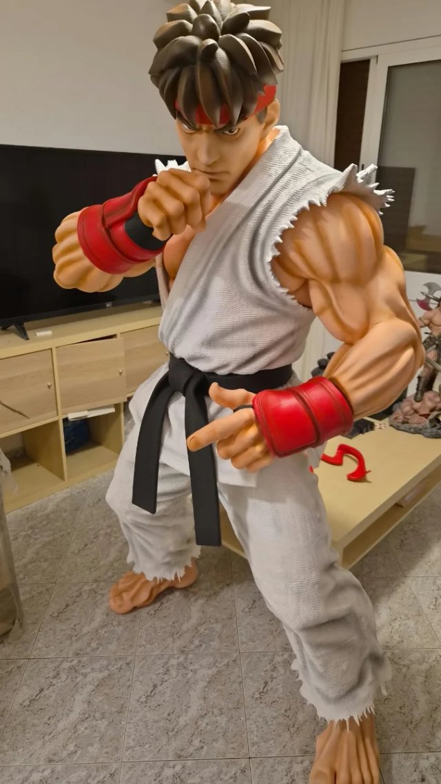 Figura Ryu tamaño real