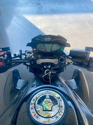 Kawasaki Z800E Negra