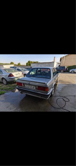 BMW 325i e30