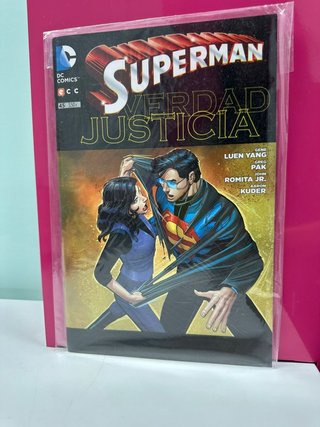 Cómic Superman Verdad justicia n.45