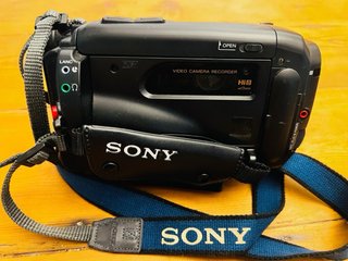 Sony Handycam video Hi8 CCD-TR680E PAL