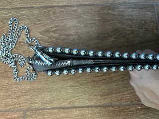 Bolso bandolera Zara tachuelas