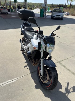 Suzuki GSR 600 Naked