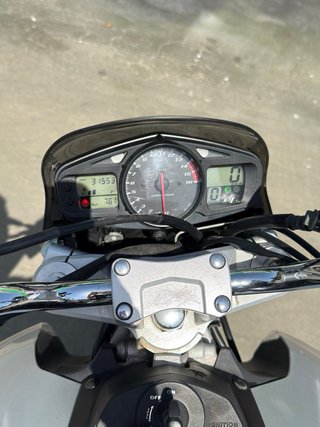 Suzuki GSR 600 Naked