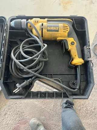 Taladro Dewalt con cable