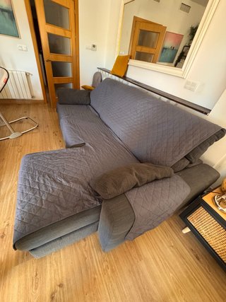 Sofá chaiselongue Vimle 2,66m con manchas