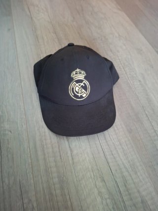 Gorra Real Madrid Negra y Dorada Nueva