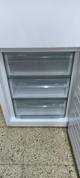 NEVERA COMBI AEG NO FROST ENERGÍA A+