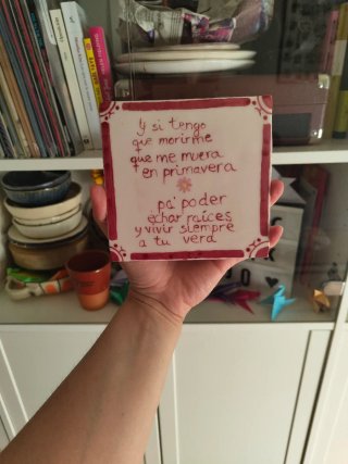 Azulejo personalizado con frase de canción