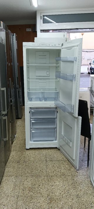 NEVERA COMBI BALAY NO FROST ENERGÍA A+