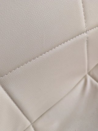 Silla de escritorio con ruedas beige