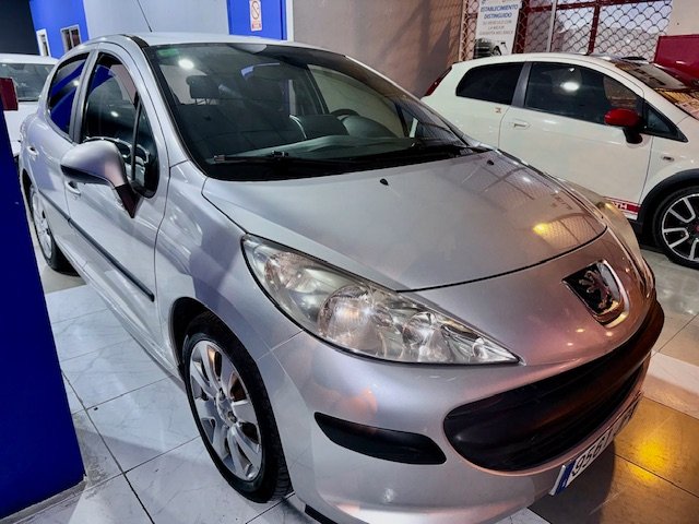Peugeot 207 1.6 HDI Premium 3p 5p 2007, foto 2