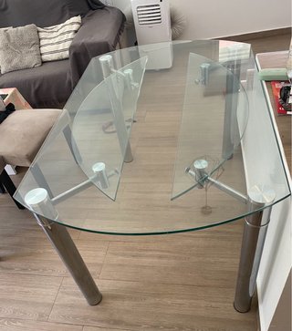 Mesa de comedor cristal y metal