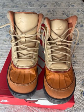 Stivali da escursionismo Nike Woodside beige/arancione