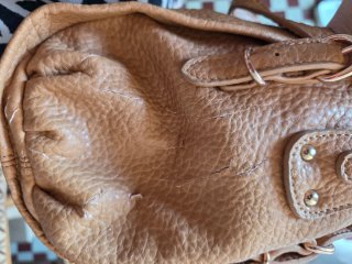 Bolso bandolera Cortefiel – color camel / beige