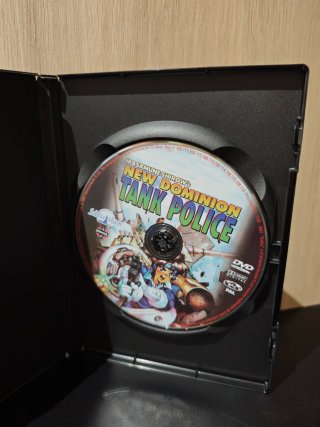 New Dominion Tank Police DVD Completa