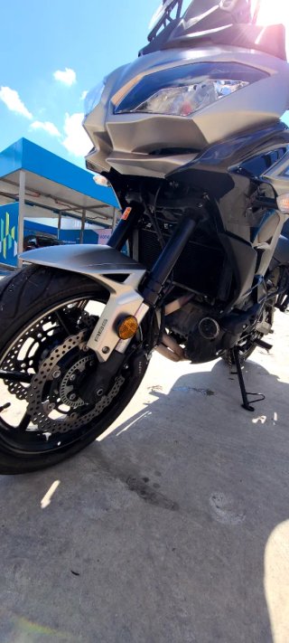 Kawasaki Versys 650 Adventure Negra/dorsda