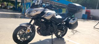 Kawasaki Versys 650 Adventure Negra/dorsda