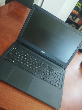 Portátil Dell Vostro 15