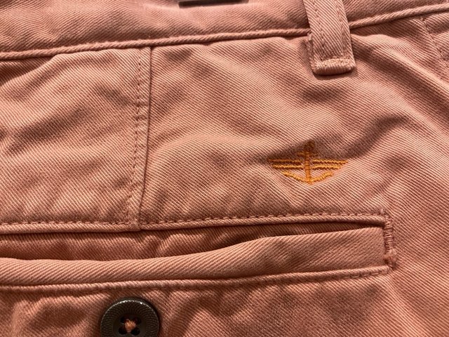 Pantalón Dockers Chino Recto Rosa Hombre