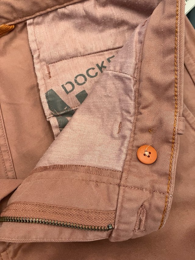 Pantalón Dockers Chino Recto Rosa Hombre