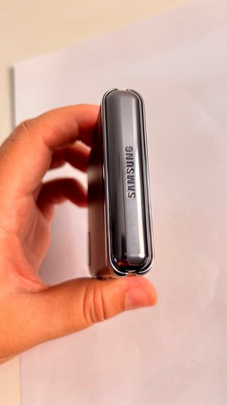 Samsung Galaxy Z Flip 5G Gris