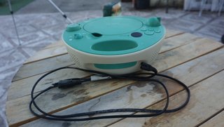 Radio CD Sony Verde ( solo funciona la radio)