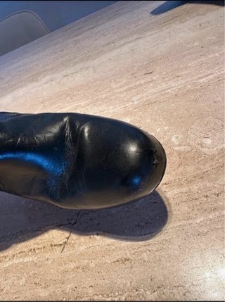 Botas de piel negras