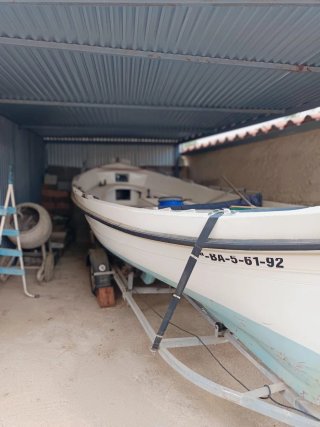 Barca de pesca punta fina