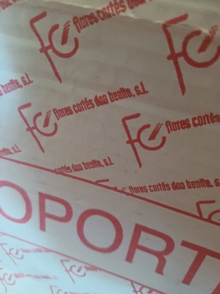 Soporte Jamonero Flores Cortes