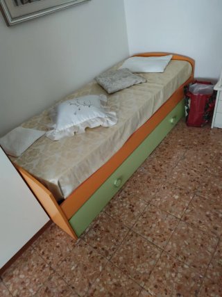 Divano letto con 2 lettini e materassi