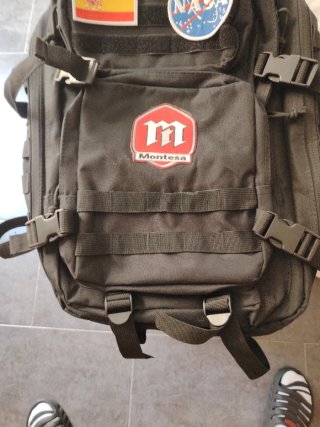Mochila Negra Senderismo y Viaje
